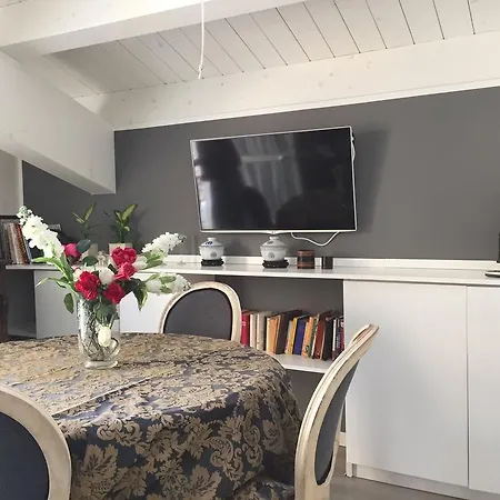 Carlos I Bed & Breakfast 3*